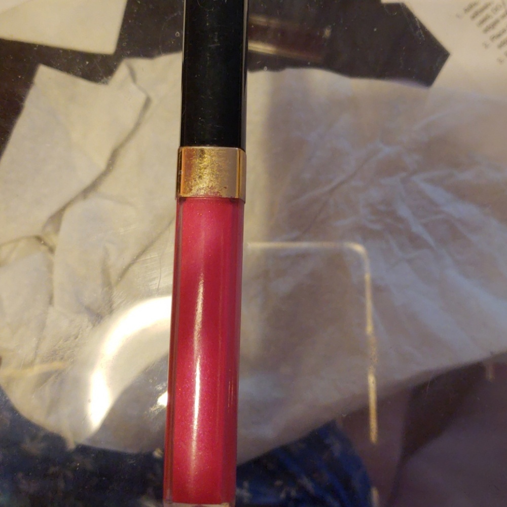 Chanel glossimer erotic 37
